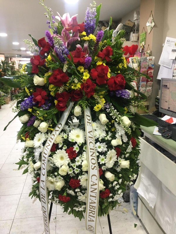 Corona difunt flor variada